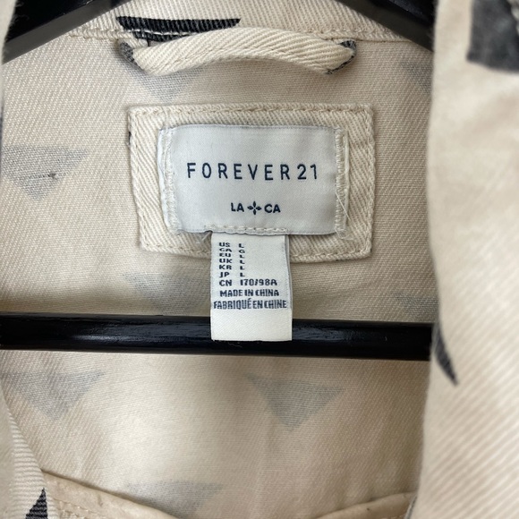 Vintage Forever 21 Cropped Denim Triangles Jacket - Picture 2 of 3